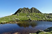 24 Il  Monte Verrobbio si specchia